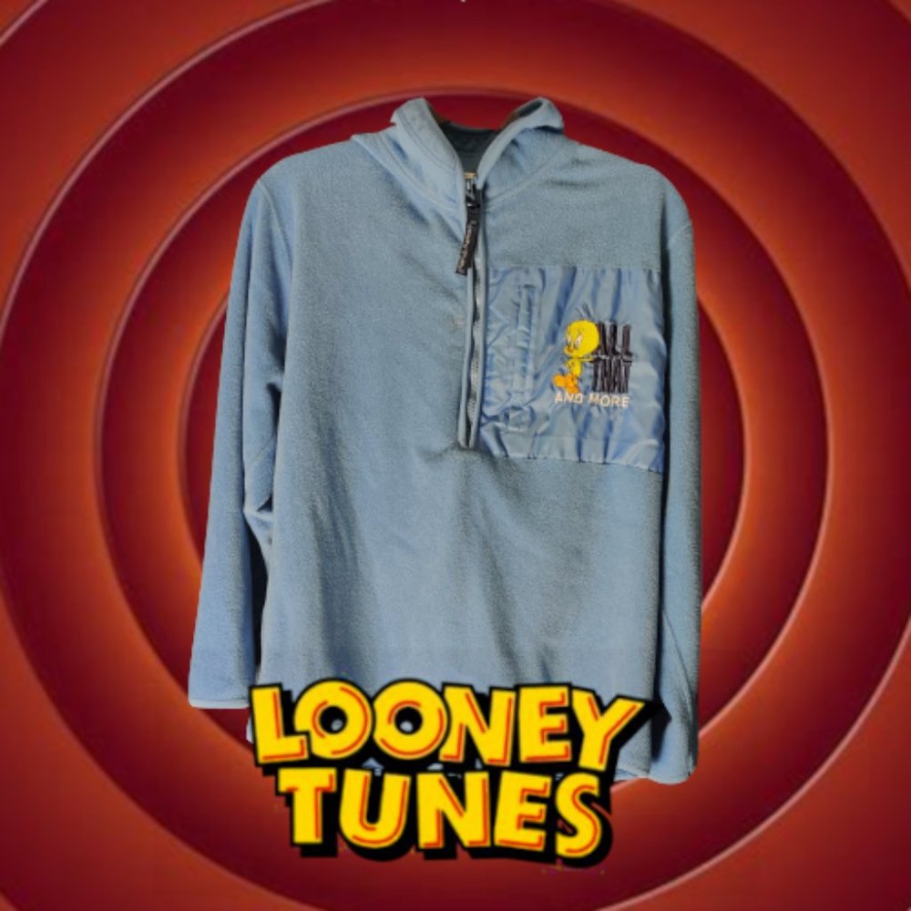 Woman's :Looney Tunes Medium Size Fleece Sweater